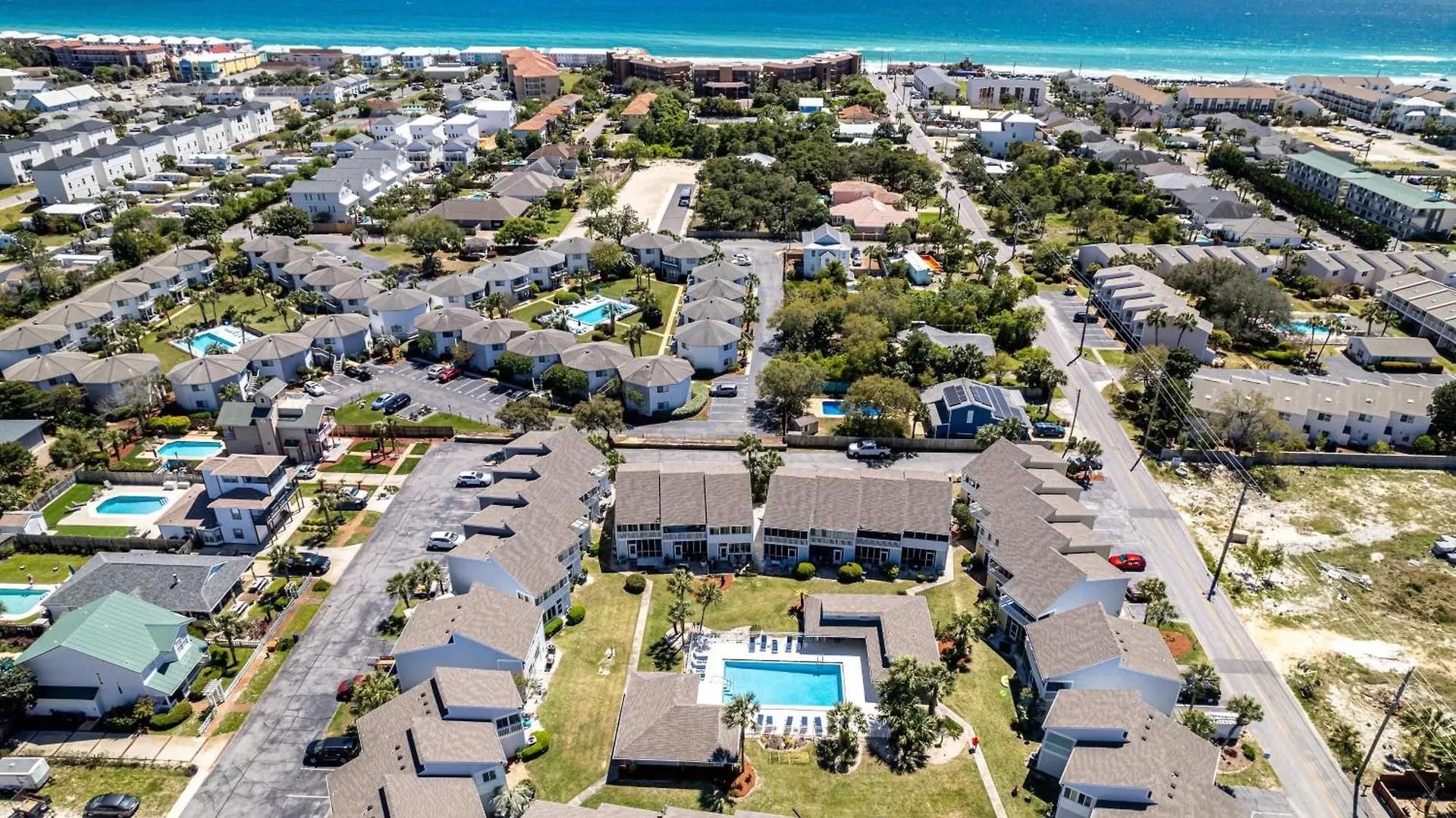 Sandpiper Cove 8226- By Holiday Isle Properties Destin